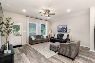 323 Fanpalm Ct, Willis, TX 77318 - Photo 23