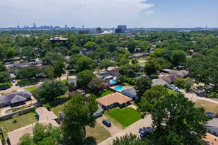 2107 Bron Holly Dr, Houston, TX 77018 - Photo 19
