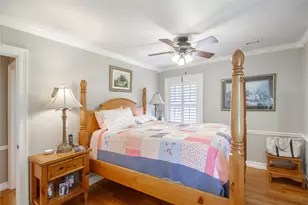 2107 Bron Holly Dr, Houston, TX 77018 - Photo 5