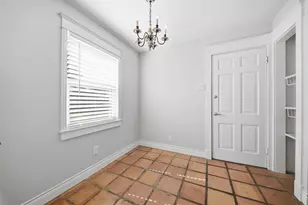 7705 Beaudelaire Cir, Galveston, TX 77551 - Photo 9