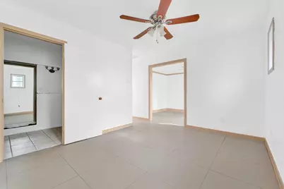 7514 Glen Manor Drive, Houston, TX 77028 - Photo 11