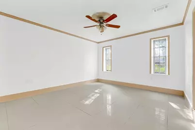 7514 Glen Manor Drive, Houston, TX 77028 - Photo 15