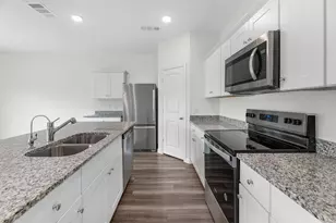 7904 Elowen Grv Dr, Houston, TX 77016 - Photo 3