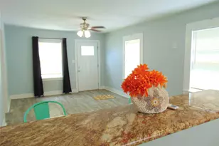 5113 Ave O 1/2 Front St, Galveston, TX 77551 - Photo 5