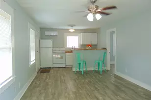 5113 Ave O 1/2 Front St, Galveston, TX 77551 - Photo 3