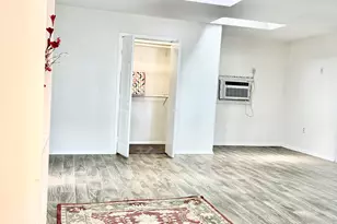 1407 Nevada St, Houston, TX 77006 - Photo 11