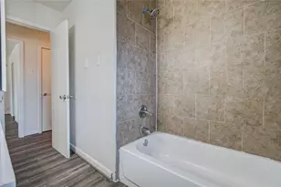 231 Gruss Dr, Houston, TX 77060 - Photo 11