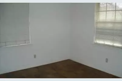 231 Gruss Drive, Houston, TX 77060 - Photo 7