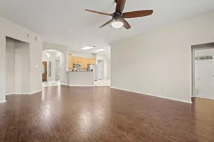 27 E Russet Grove Circle Circle, Conroe, TX 77384 - Photo 9