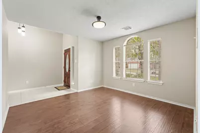 27 E Russet Grove Circle Circle, Conroe, TX 77384 - Photo 3