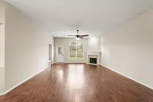 27 E Russet Grove Circle Circle, Conroe, TX 77384 - Photo 5