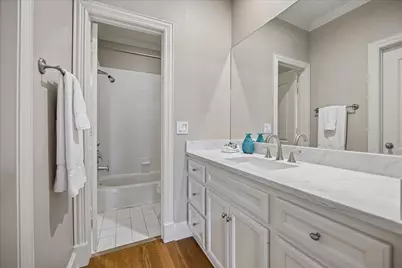 6604 Kelvin Drive, Houston, TX 77030 - Photo 17