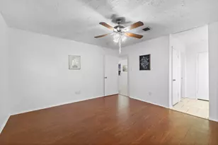 6517 S Briar Bayou Dr, Houston, TX 77072 - Photo 13