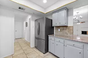 6517 S Briar Bayou Dr, Houston, TX 77072 - Photo 11