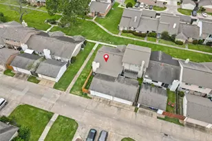 6517 S Briar Bayou Dr, Houston, TX 77072 - Photo 23