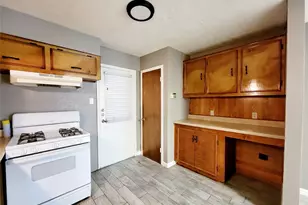 12070 Old County Rd, Willis, TX 77378 - Photo 7