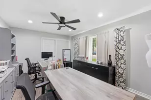 2051 Shadow Rock Dr, Houston, TX 77339 - Photo 9