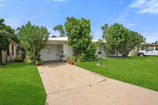 114 Bonita Ave, Galveston, TX 77550 - Photo 1