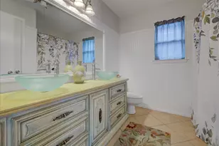 1180 Sailfish St, Bayou Vista, TX 77563 - Photo 25