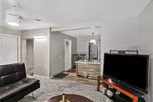 8617 Woodruff St, Houston, TX 77012 - Photo 9