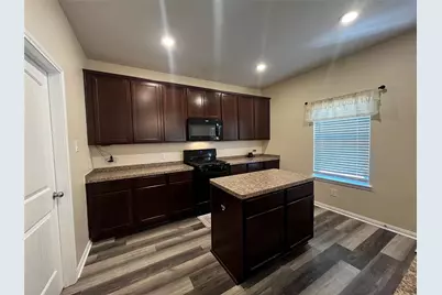 2340 La Salle Woods, Conroe, TX 77304 - Photo 15