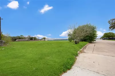 8905 Hinman Street, Houston, TX 77061 - Photo 13