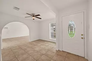 6311 Tall Willow Dr, Houston, TX 77088 - Photo 5