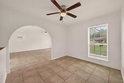 6311 Tall Willow Drive, Houston, TX 77088 - Photo 7