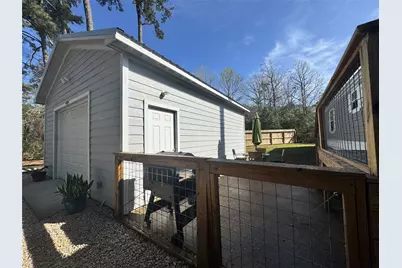 939 Whisperwood Drive, Onalaska, TX 77360 - Photo 9