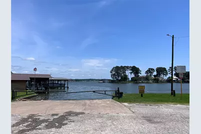 939 Whisperwood Drive, Onalaska, TX 77360 - Photo 49