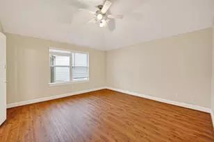 3730 Main Poplar Dr, Houston, TX 77025 - Photo 25