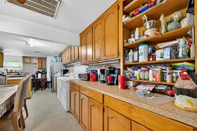 1013 Battlebell Road, Highlands, TX 77562 - Photo 37