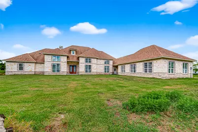 1013 Battlebell Road, Highlands, TX 77562 - Photo 1