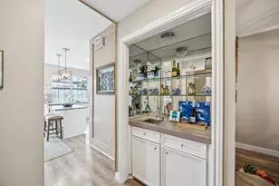 1223 Fountain View Dr, Houston, TX 77057 - Photo 17