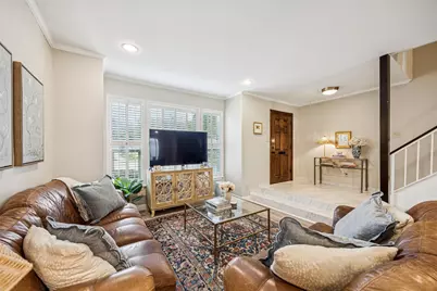 1223 Fountain View Drive #124, Houston, TX 77057 - Photo 3