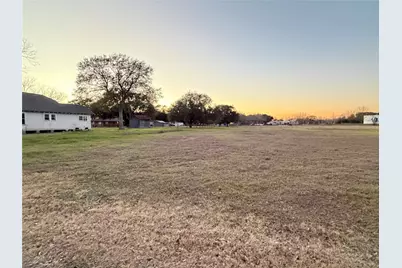 0000 S 1st, Wallis, TX 77485 - Photo 1