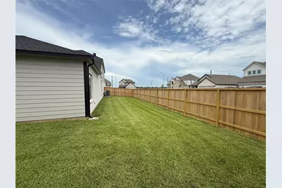 8715 Mallow Rose Way, Rosharon, TX 77583 - Photo 9