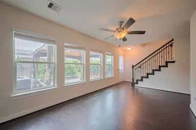 10004 Spring Shadows Park Circle, Houston, TX 77080 - Photo 5