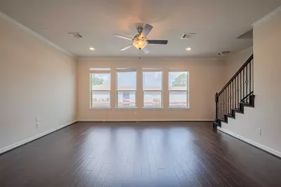 10004 Spring Shadows Park Circle, Houston, TX 77080 - Photo 11