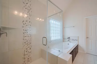 10004 Spring Shadows Park Circle, Houston, TX 77080 - Photo 45