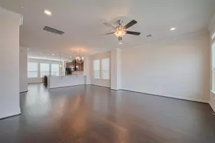 10004 Spring Shadows Park Cir, Houston, TX 77080 - Photo 13