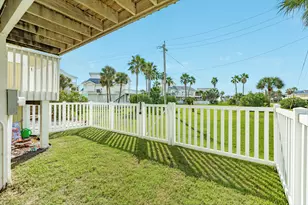 301 Jean Lafitte Cove, Galveston, TX 77554 - Photo 27