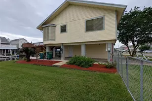 25 N Flamingo St, La Marque, TX 77568 - Photo 3