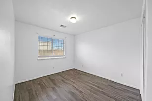 8131 Golden Trace Ct, Houston, TX 77083 - Photo 9