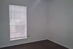 6823 Castleview Ln, Houston, TX 77489 - Photo 5