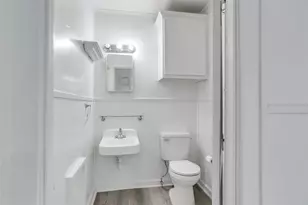 1135 W Clay St, Houston, TX 77019 - Photo 9