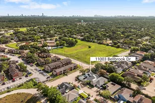 11003 Bellbrook Dr, Houston, TX 77096 - Photo 35