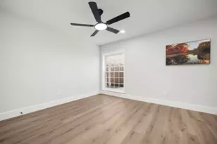 11003 Bellbrook Dr, Houston, TX 77096 - Photo 19