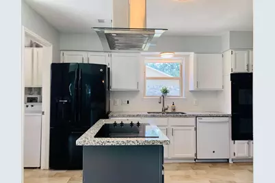 29021 Cherrywood Lane, Shenandoah, TX 77381 - Photo 9