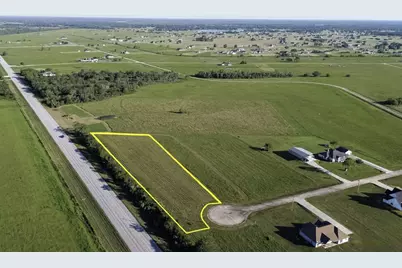 1805 Apache, Angleton, TX 77515 - Photo 1